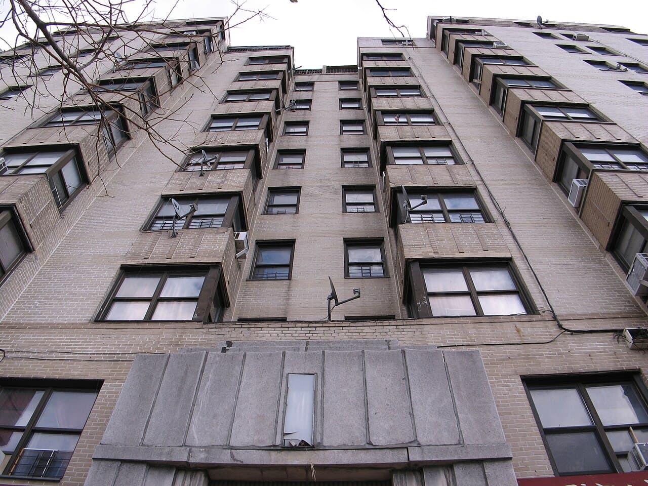 Fordham Road, near Fordham Rd